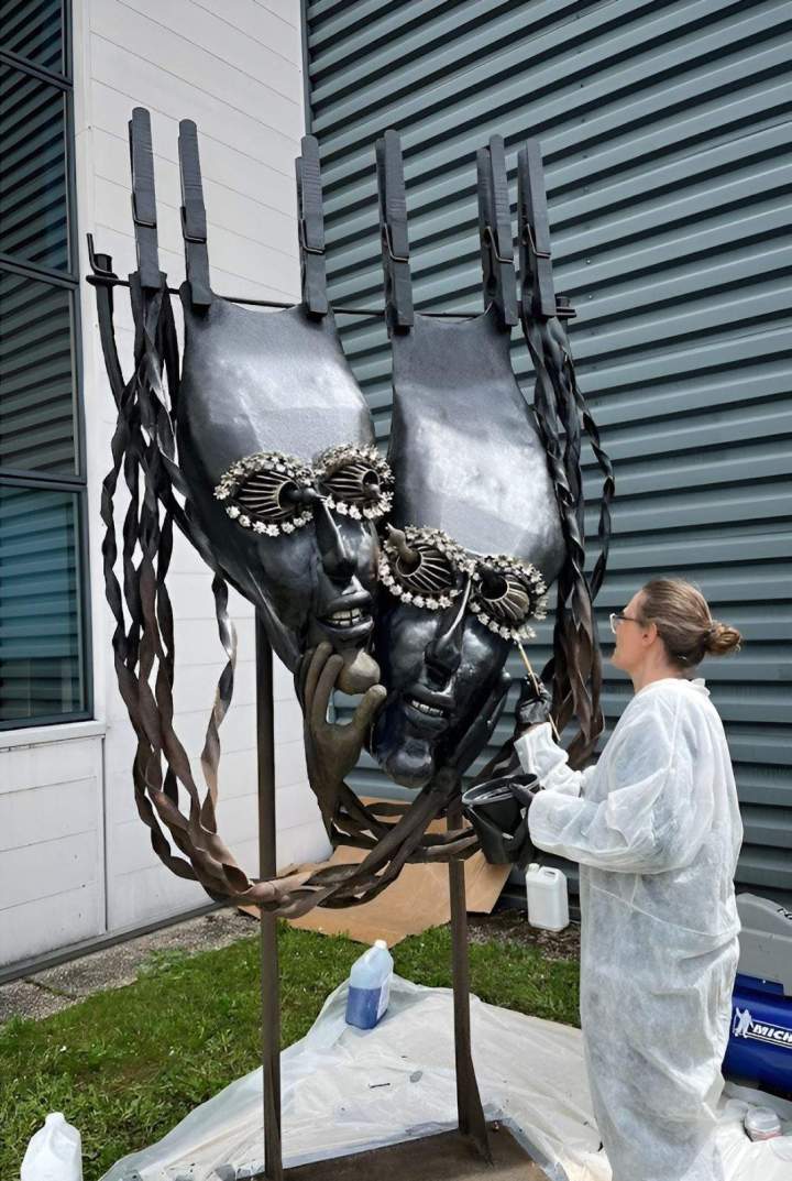 Entretien et nettoyage sculpture publique France